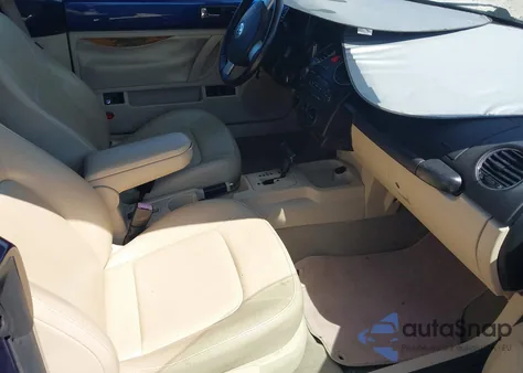 2006 Volkswagen New Beetle 2.5 z USA, uszkodzony, nr VIN 3VWSF31Y86M313894